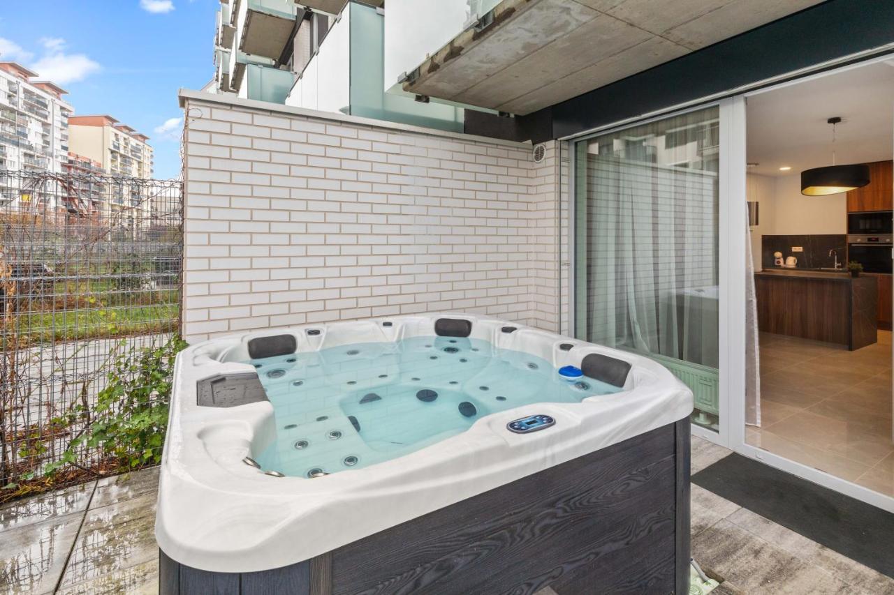 Lam Jegeho Alej - Jacuzzi - Free Parking Lejlighed Bratislava Eksteriør billede